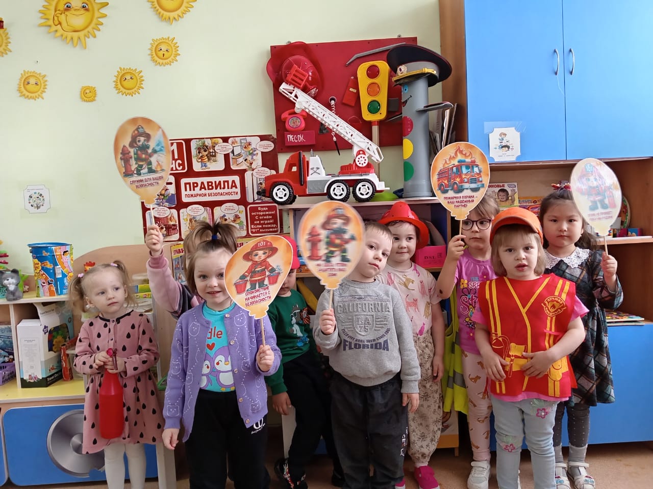 мероприятия в ДОУ, посвященные основам безопасности.